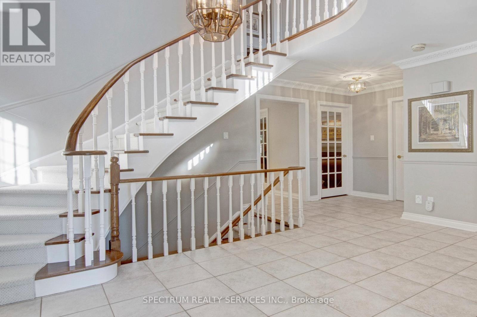 172 Charmaine Road, Vaughan, Ontario  L4L 1K2 - Photo 7 - N12545072