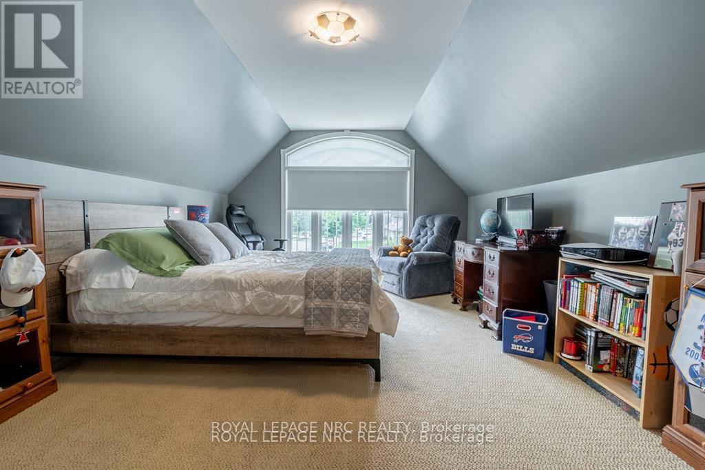 8665 Westport Drive, Niagara Falls, Ontario  L2H 0A3 - Photo 32 - X12487337