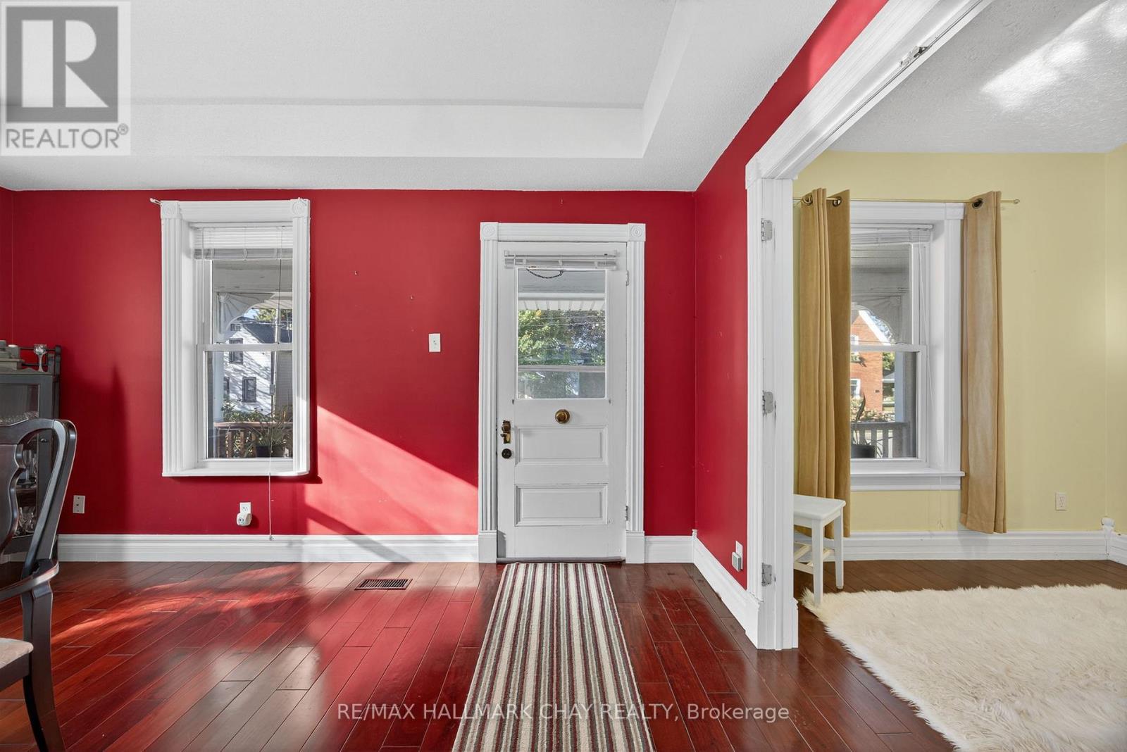 9 Maria Street, Springwater, Ontario  L0L 1P0 - Photo 2 - S12545028