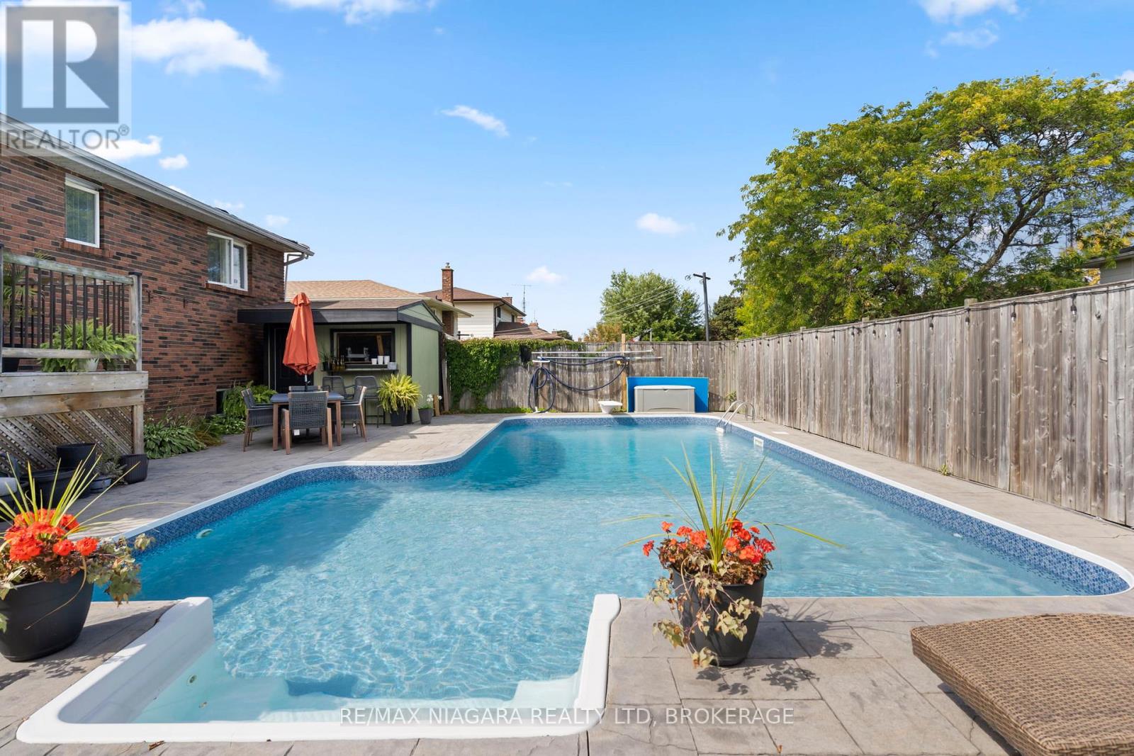 24 Forster Avenue, Thorold, Ontario L2V 4J5 - Photo 34 - X12544304