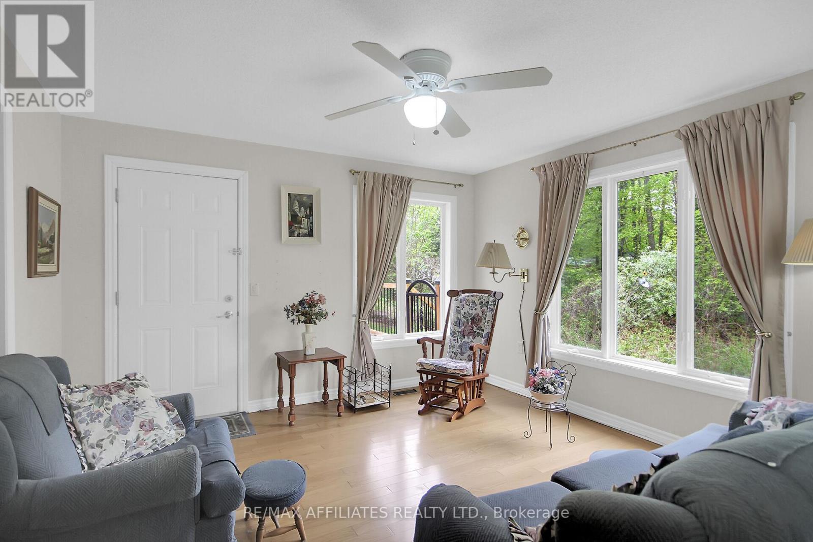 2032 Sun Vista Private, Ottawa, Ontario K4P 0A7 - Photo 15 - X12545272