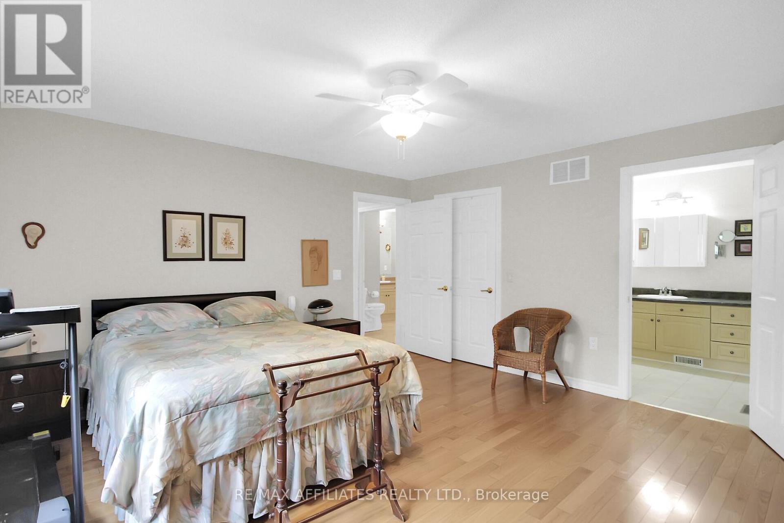 2032 Sun Vista Private, Ottawa, Ontario K4P 0A7 - Photo 18 - X12545272