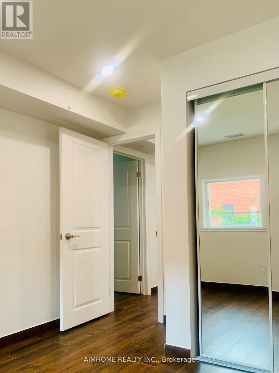 Garden House - 7a Connorvale Avenue, Toronto, Ontario  M8W 3Z9 - Photo 4 - W12435452