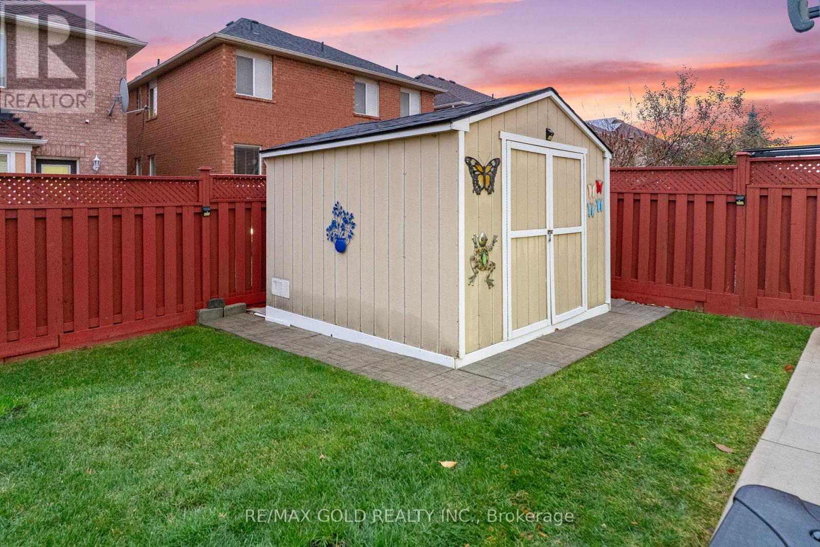 29 Zimmer Street, Brampton, Ontario L6S 6L9 - Photo 44 - W12540424