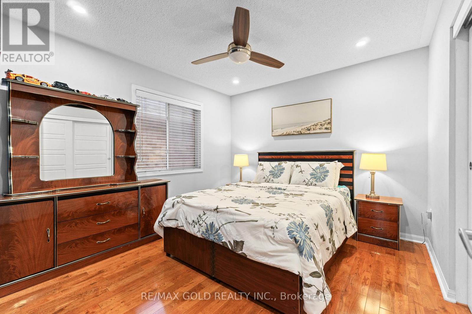 29 Zimmer Street, Brampton, Ontario L6S 6L9 - Photo 31 - W12540424