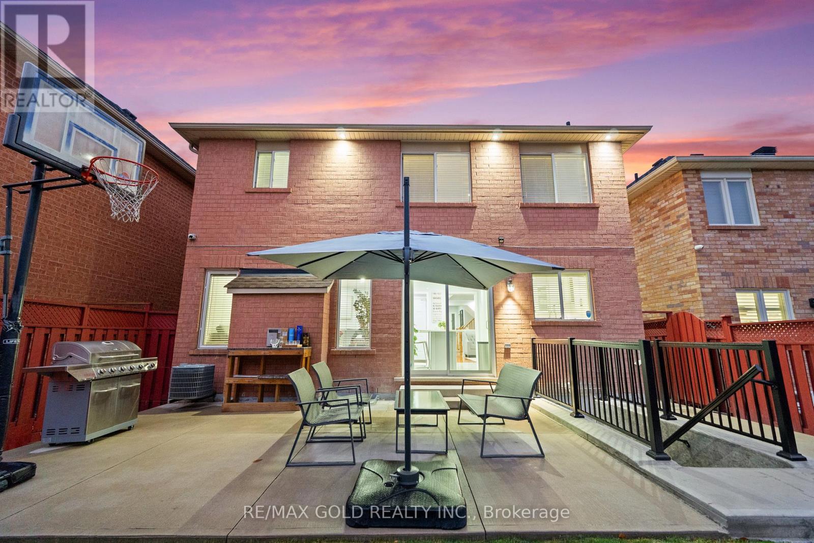 29 Zimmer Street, Brampton, Ontario L6S 6L9 - Photo 45 - W12540424