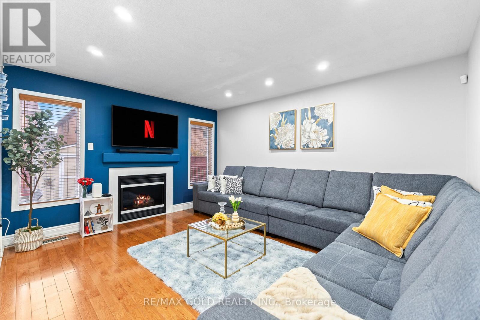 29 Zimmer Street, Brampton, Ontario L6S 6L9 - Photo 16 - W12540424