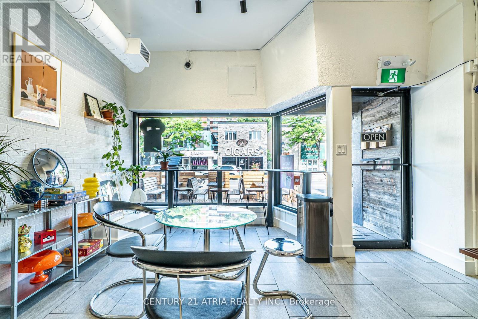 83 Lakeshore Road S, Mississauga, Ontario  L5G 1C9 - Photo 9 - W12544794