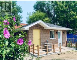 GARDEN HOUSE - 7A CONNORVALE AVENUE, Toronto, Ontario