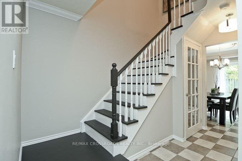 25 Fry Crescent, Clarington, Ontario  L1C 4Y2 - Photo 4 - E12418875