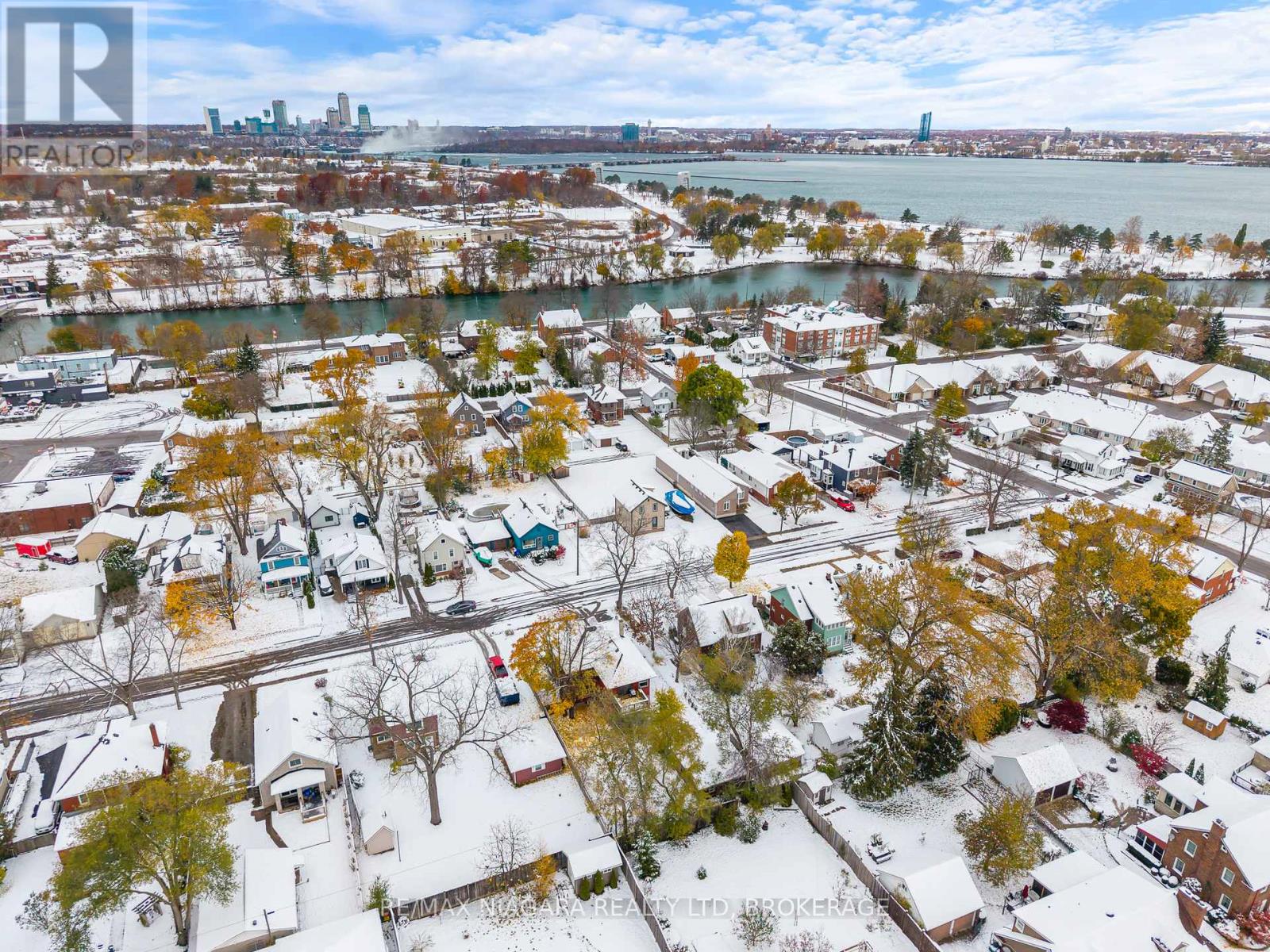 3536 Bond Street, Niagara Falls, Ontario L2G 6H8 - Photo 39 - X12545386