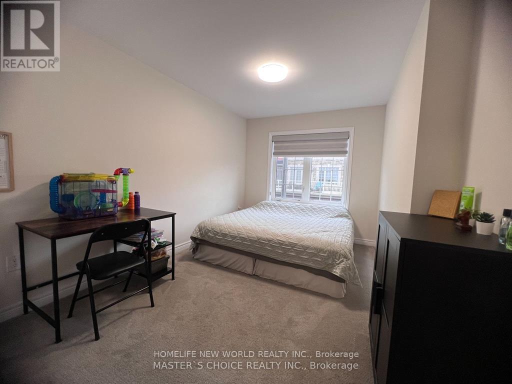 3335 Mockingbird Common, Oakville, Ontario  L6H 0X1 - Photo 10 - W12544994