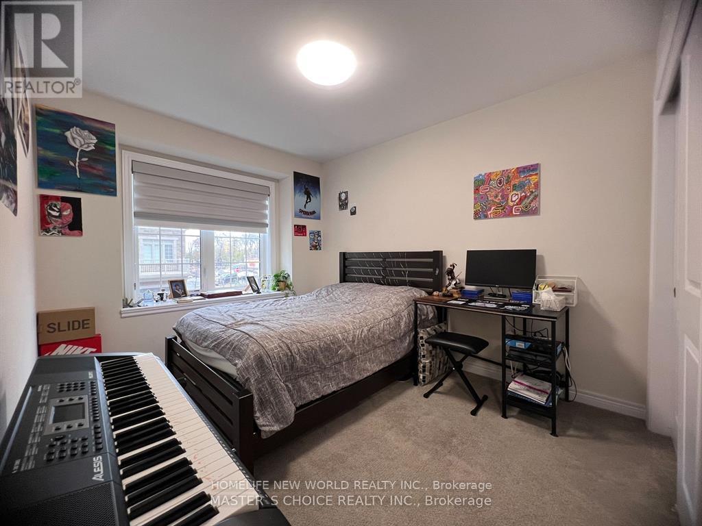 3335 Mockingbird Common, Oakville, Ontario  L6H 0X1 - Photo 11 - W12544994