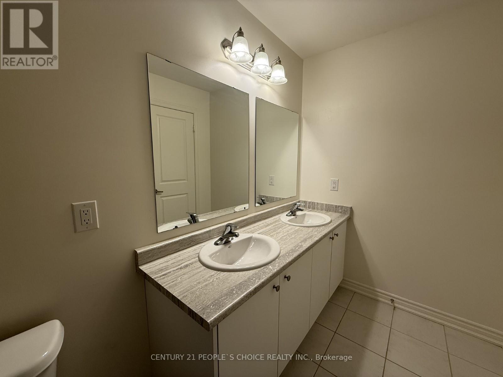 Upper - 99 Stewardship Road E, Brampton, Ontario  L7A 4W5 - Photo 17 - W12545010