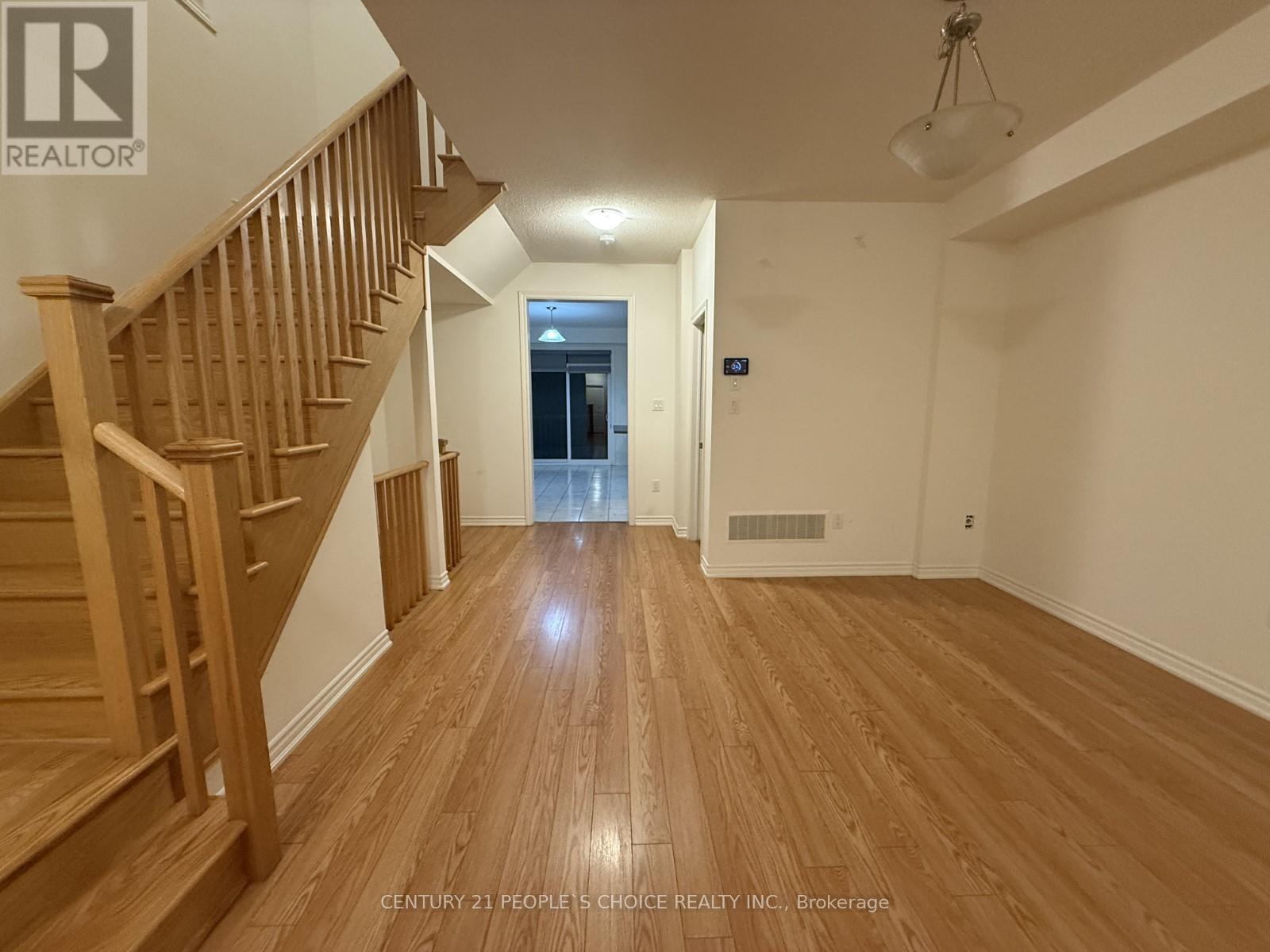 Upper - 99 Stewardship Road E, Brampton, Ontario  L7A 4W5 - Photo 4 - W12545010