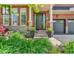 273 DUSKYWING WAY, Oakville, Ontario