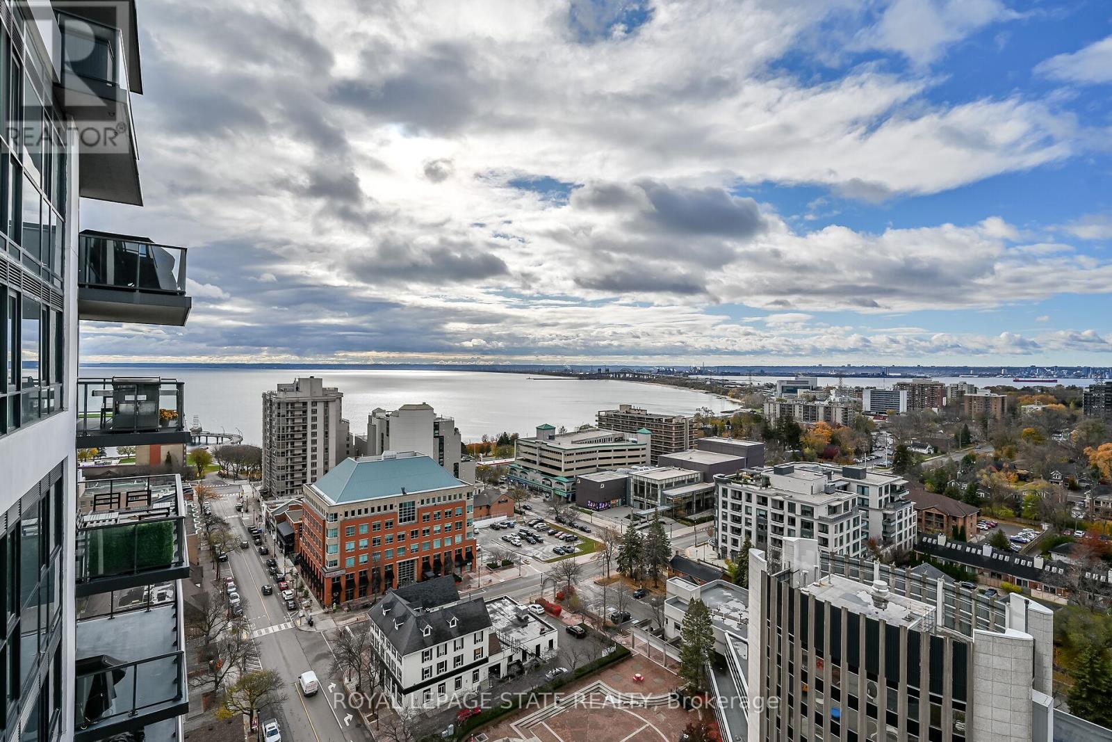 1707 - 2007 James Street, Burlington, Ontario  L7R 0G7 - Photo 31 - W12545022