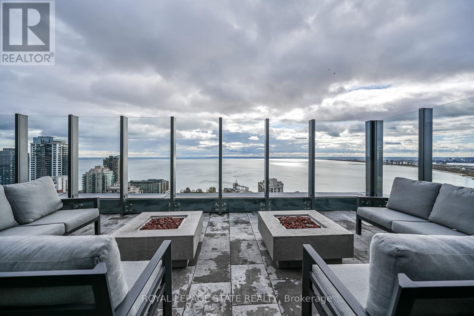 1707 - 2007 James Street, Burlington, Ontario  L7R 0G7 - Photo 38 - W12545022