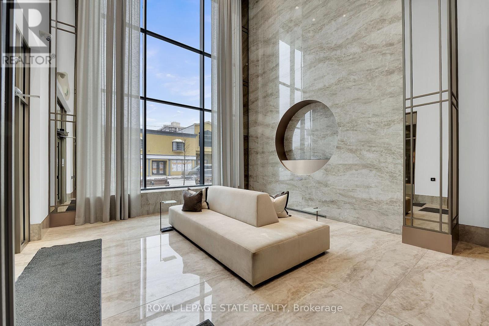 1707 - 2007 James Street, Burlington, Ontario  L7R 0G7 - Photo 42 - W12545022