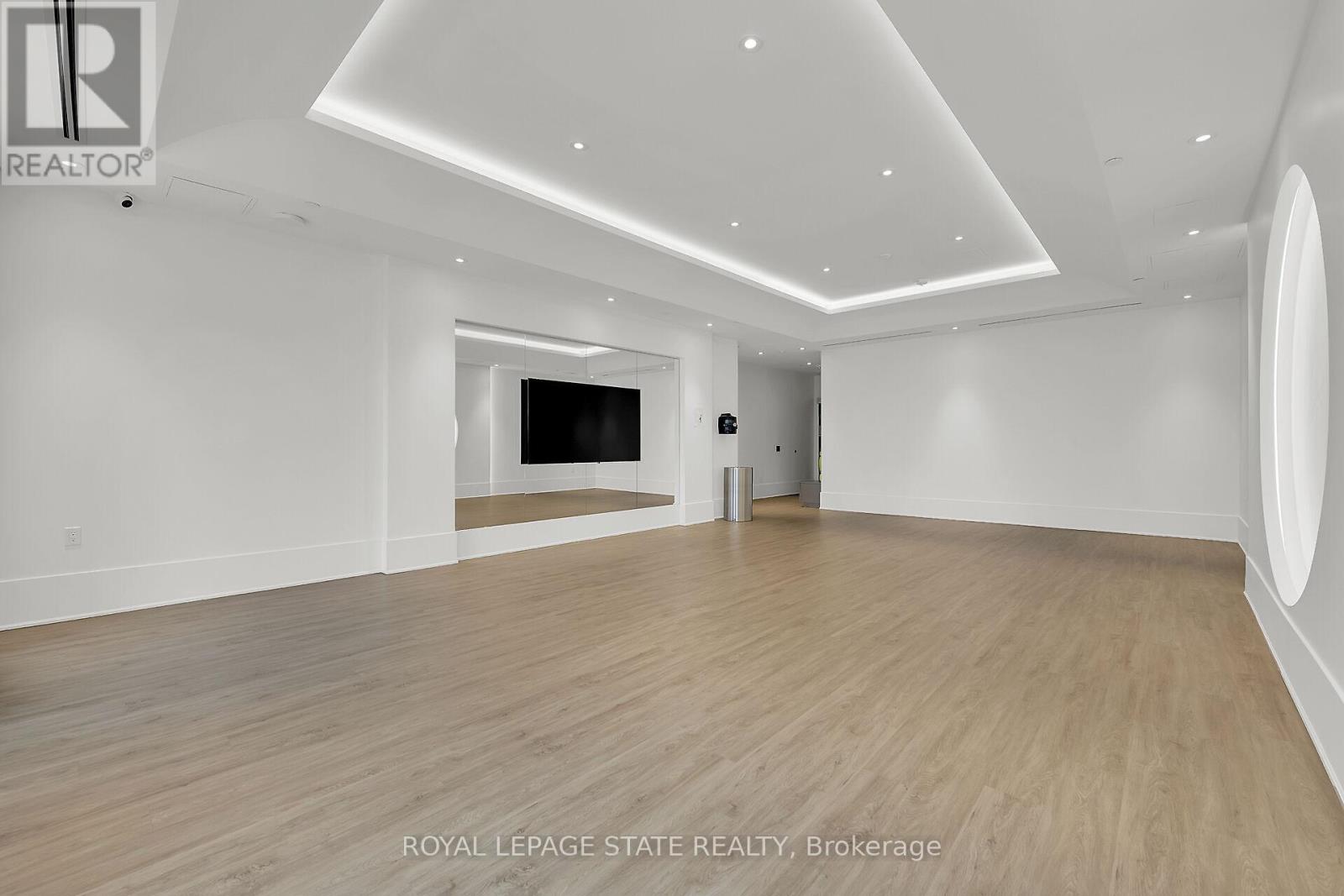 1707 - 2007 James Street, Burlington, Ontario  L7R 0G7 - Photo 47 - W12545022