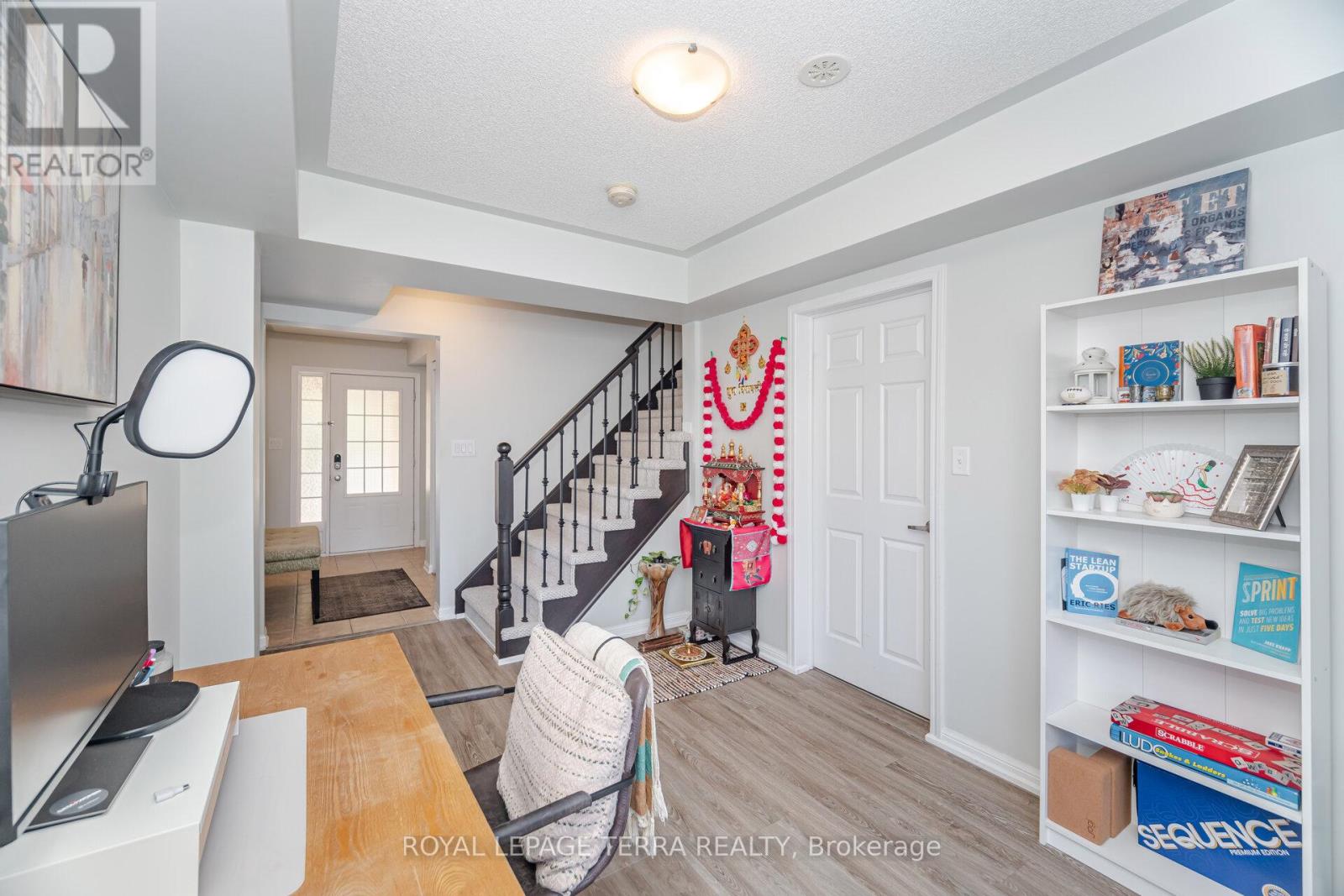 103 Bevington Road, Brampton, Ontario  L7A 0R7 - Photo 6 - W12545046