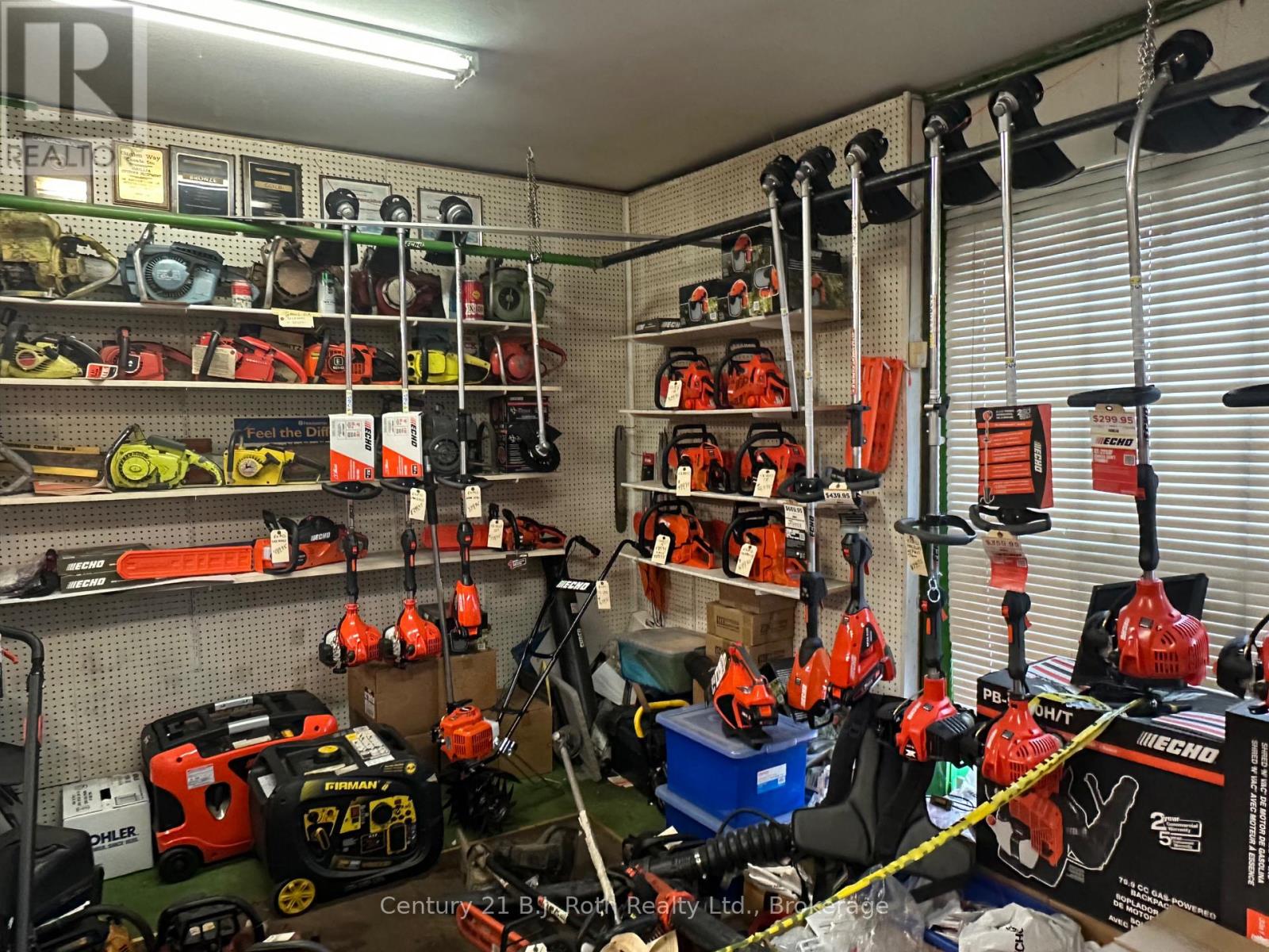 371 West Street N, Orillia, Ontario L3V 5E5 - Photo 3 - S12545356