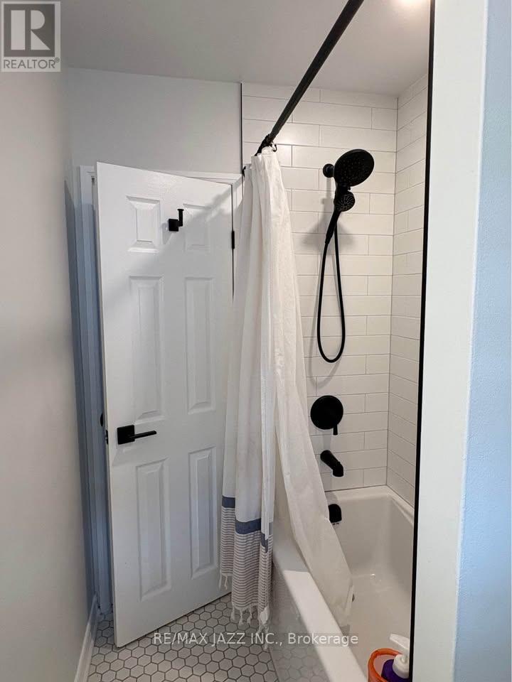 1074 Willowdale Avenue, Oshawa, Ontario L1H 1W6 - Photo 11 - E12545174