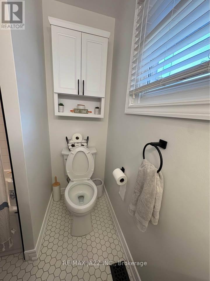 1074 Willowdale Avenue, Oshawa, Ontario L1H 1W6 - Photo 12 - E12545174