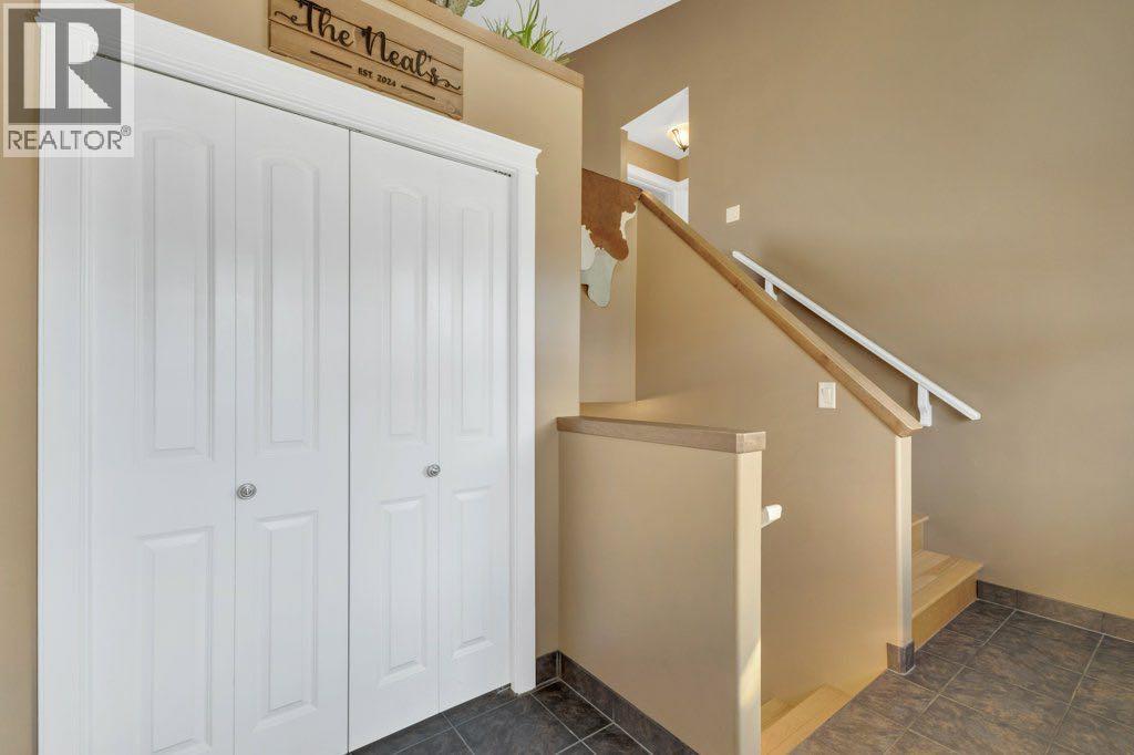 132 Vickers Close, Red Deer, Alberta  T4R 0C8 - Photo 7 - A2259015