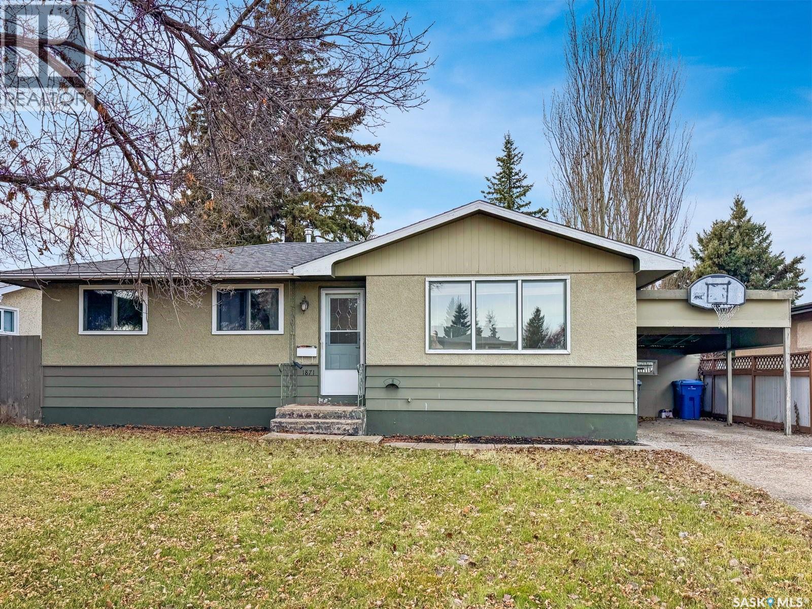 1871 91st STREET, north battleford, Saskatchewan
