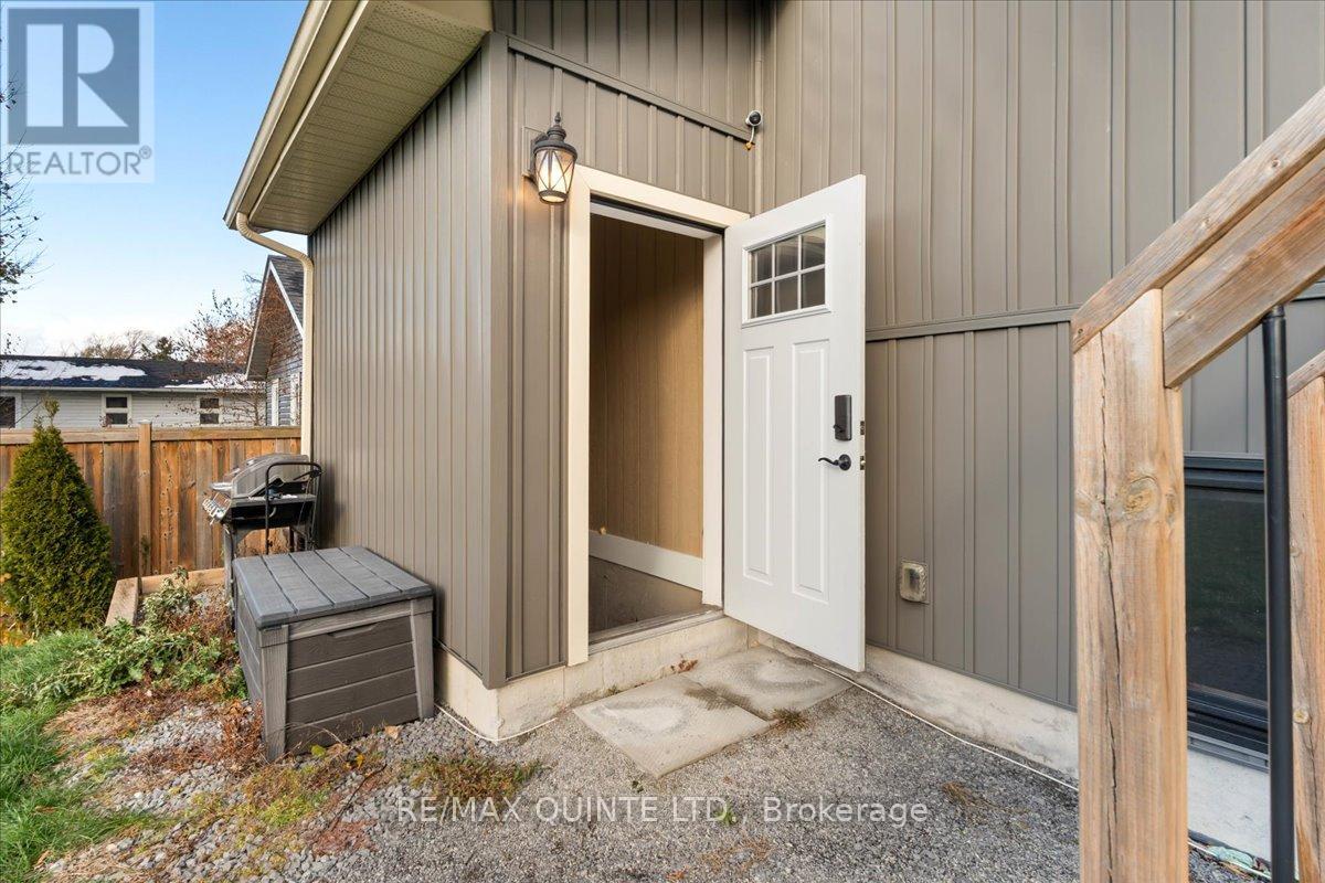 564 Sidney Street, Belleville, Ontario  K8P 4A2 - Photo 38 - X12545266