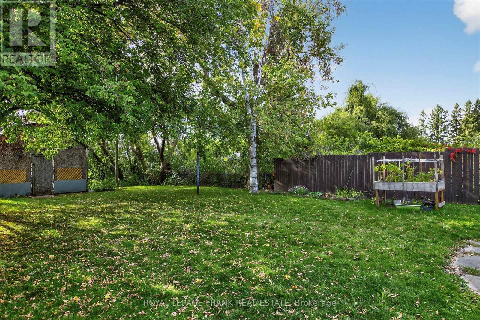 393 Southpark Drive, Peterborough, Ontario  K9J 1C1 - Photo 33 - X12545280