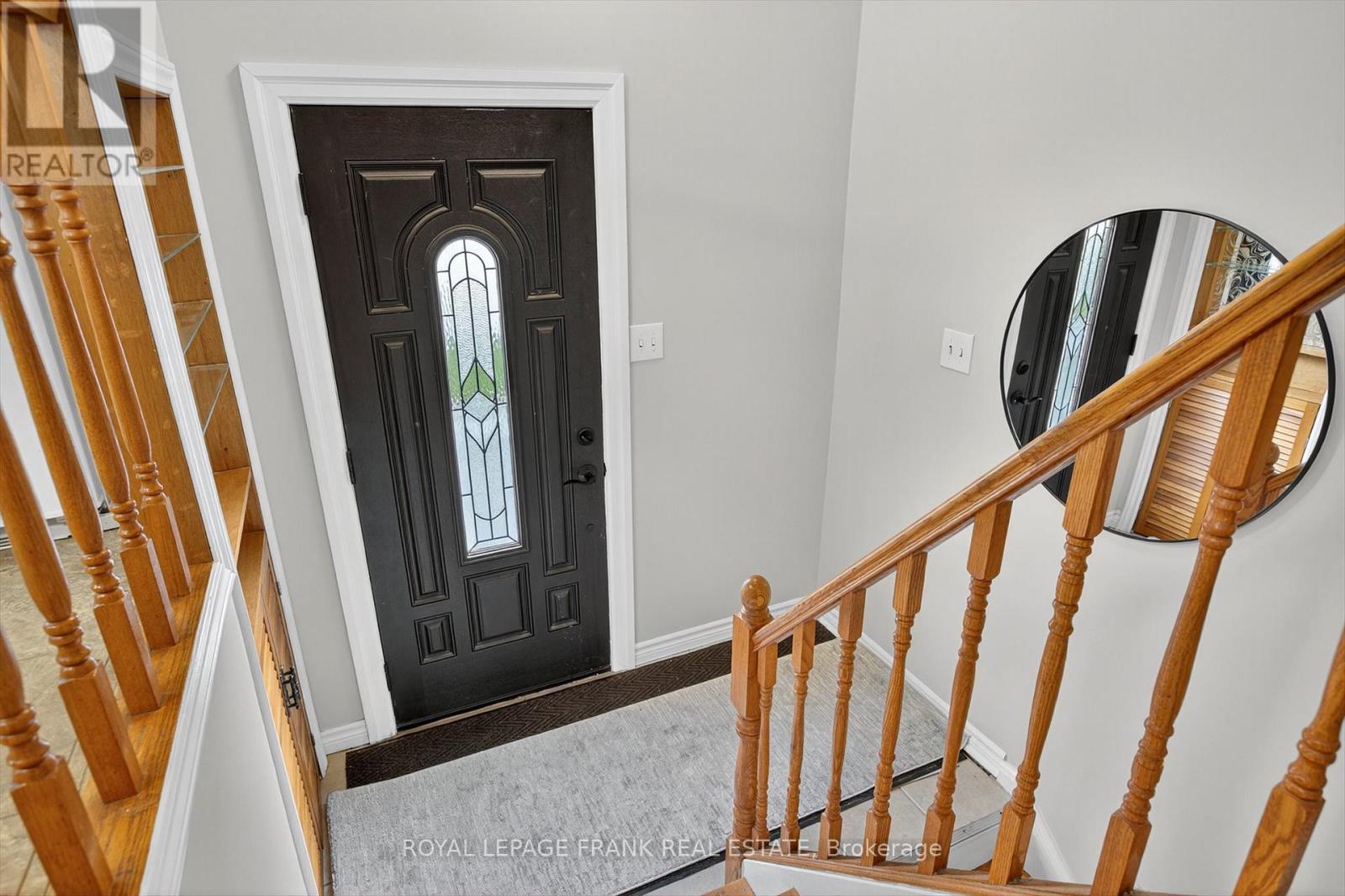 393 Southpark Drive, Peterborough, Ontario  K9J 1C1 - Photo 4 - X12545280