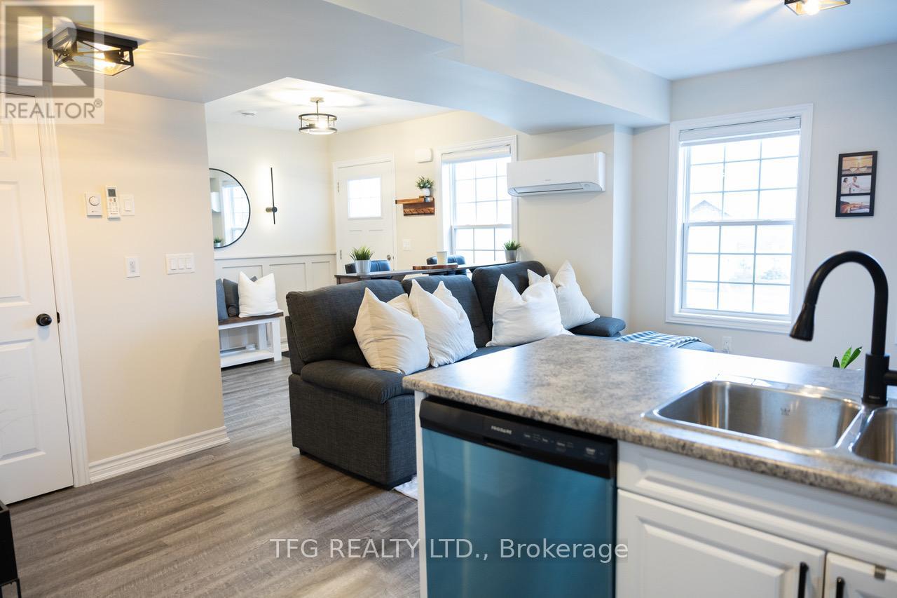 307 - 450 Lonsberry Drive, Cobourg, Ontario K9A 0K4 - Photo 7 - X12545350