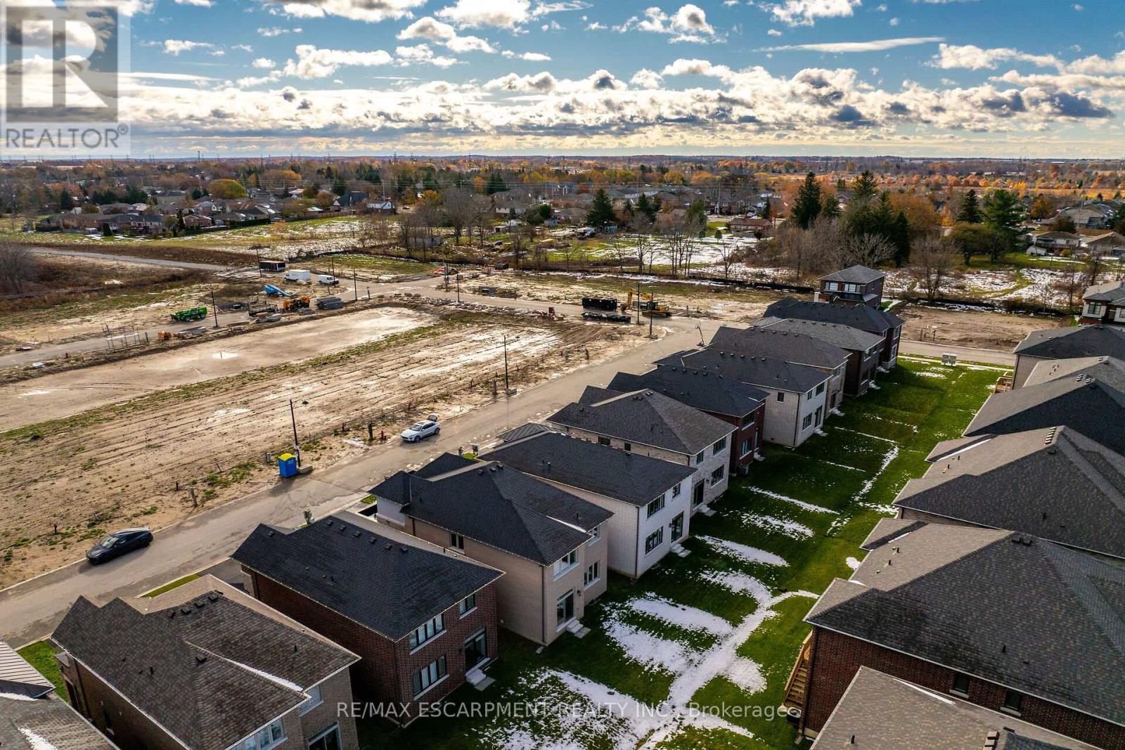 16 Sagewood Drive, Hamilton, Ontario  L9B 0K7 - Photo 48 - X12545032