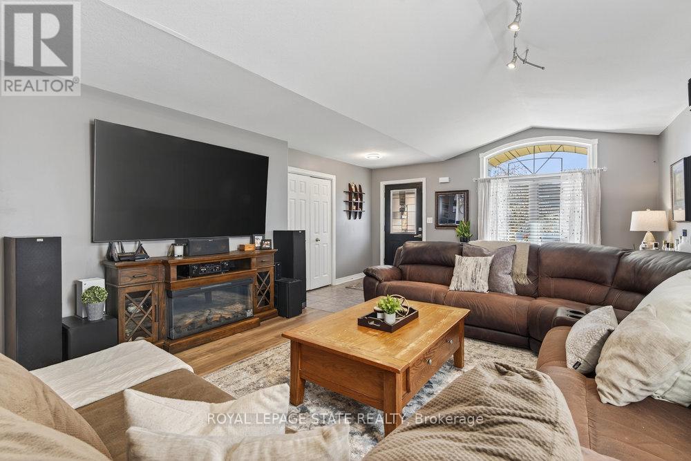 60 Saturn Road, Port Colborne, Ontario  L3K 6E1 - Photo 13 - X12545066