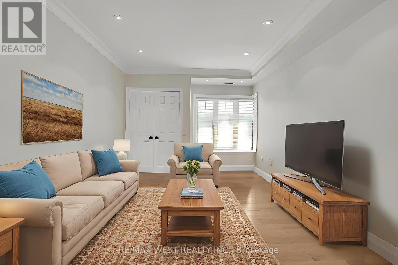 502 - 110 Steamship Bay Road, Gravenhurst, Ontario  P1P 1Z9 - Photo 4 - X12545080