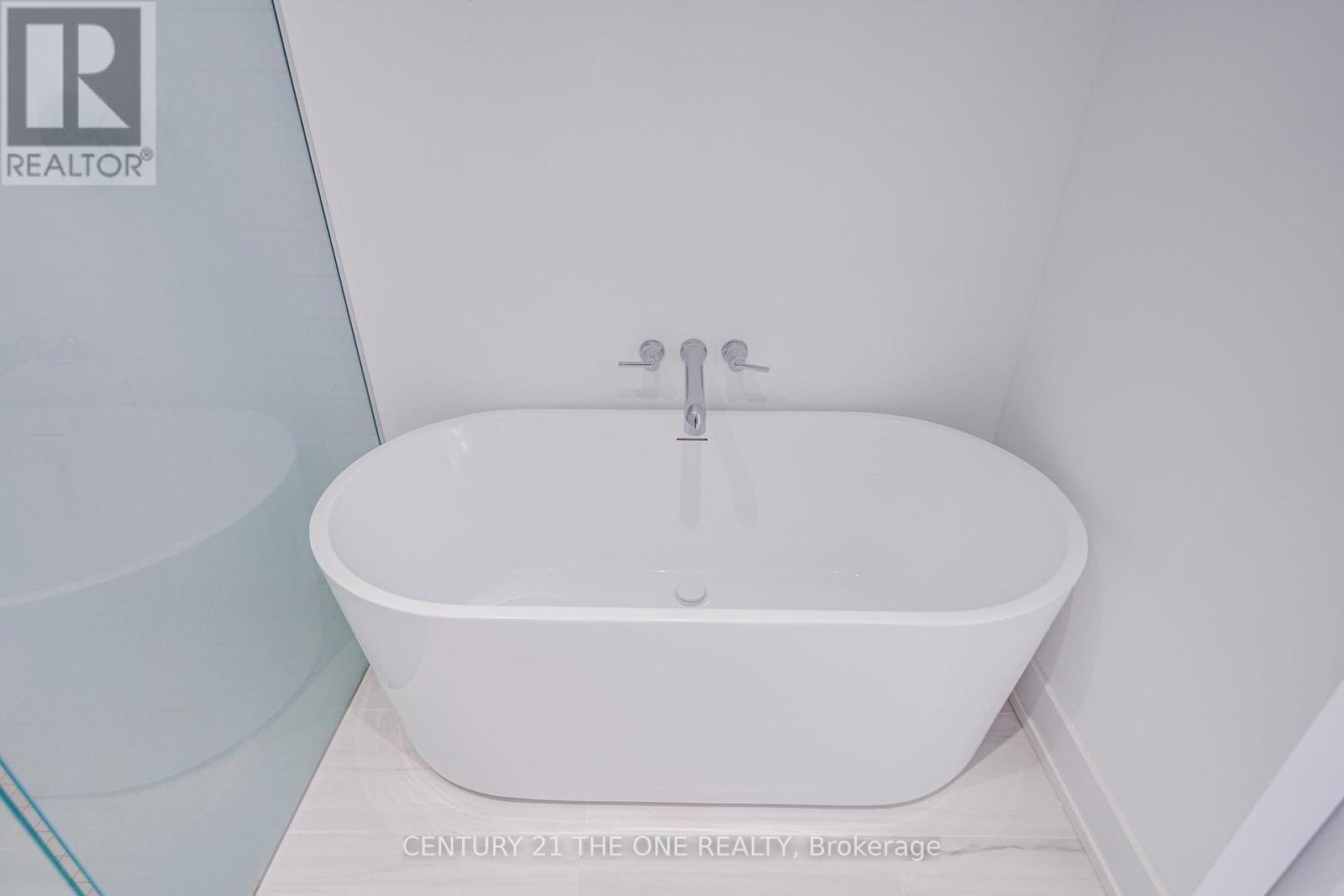 27 Chestnut Court, Aurora, Ontario  L4G 7C4 - Photo 28 - N12536876