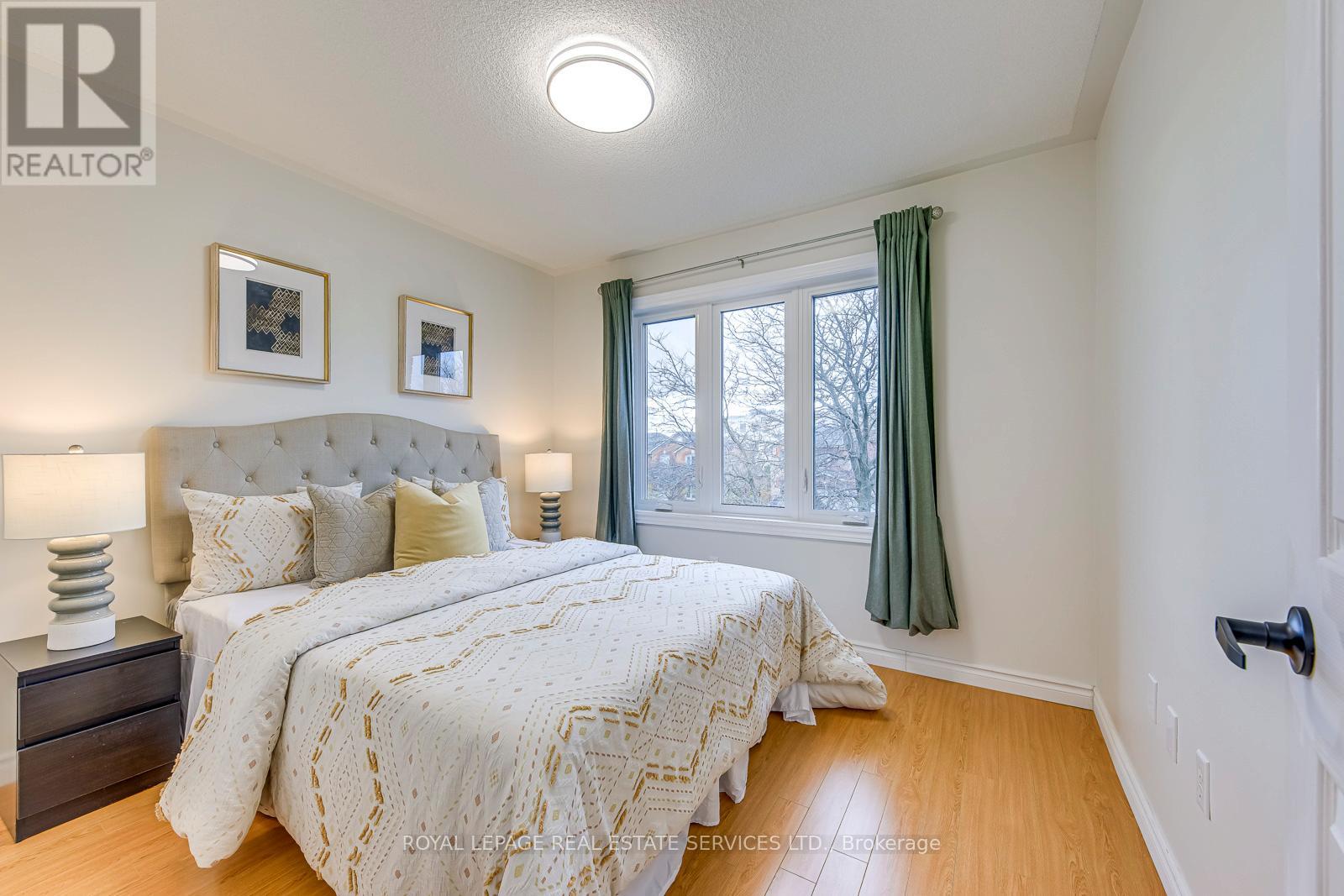 2967 Jackson Drive, Burlington, Ontario  L7M 4K7 - Photo 25 - W12544968