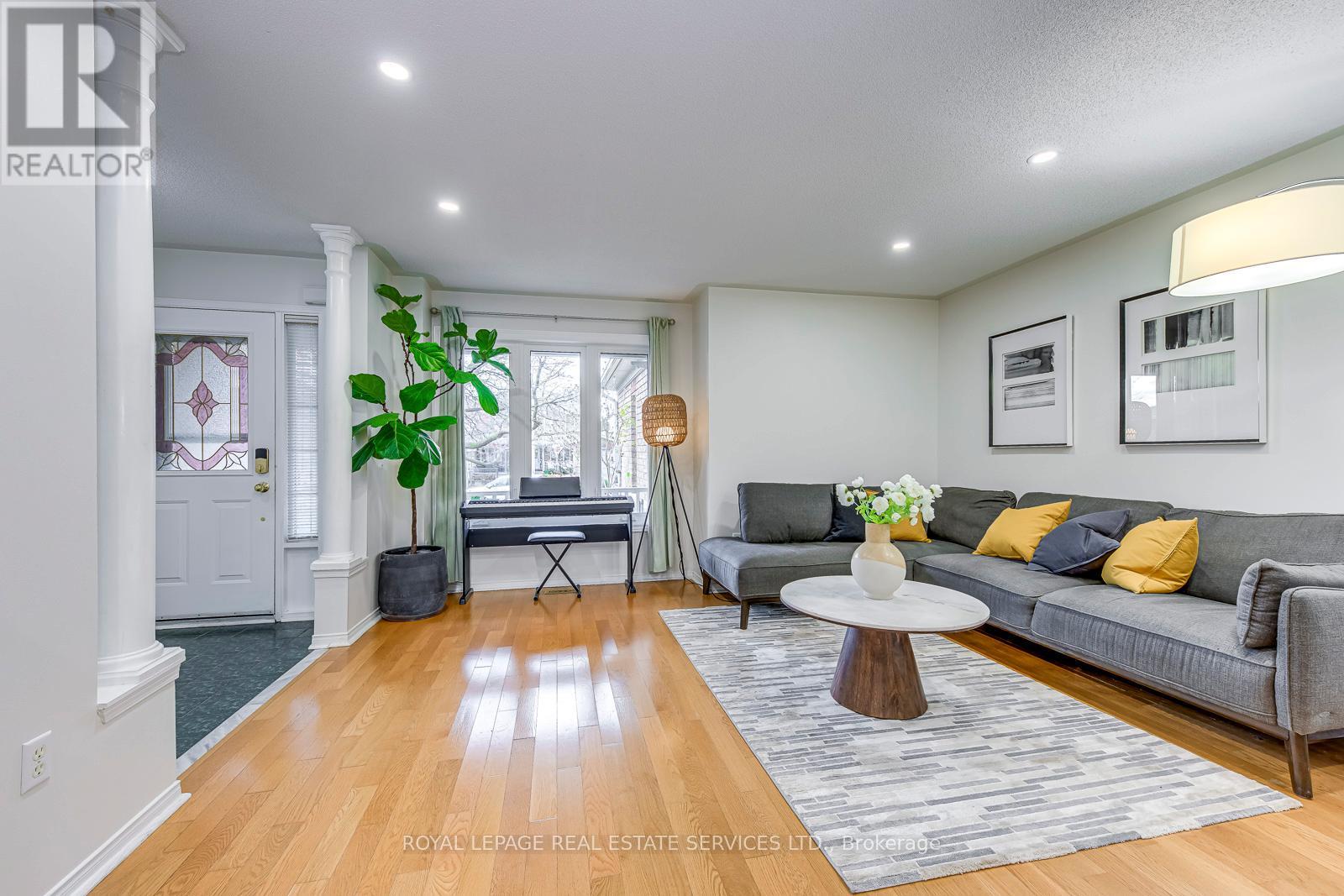 2967 Jackson Drive, Burlington, Ontario  L7M 4K7 - Photo 4 - W12544968