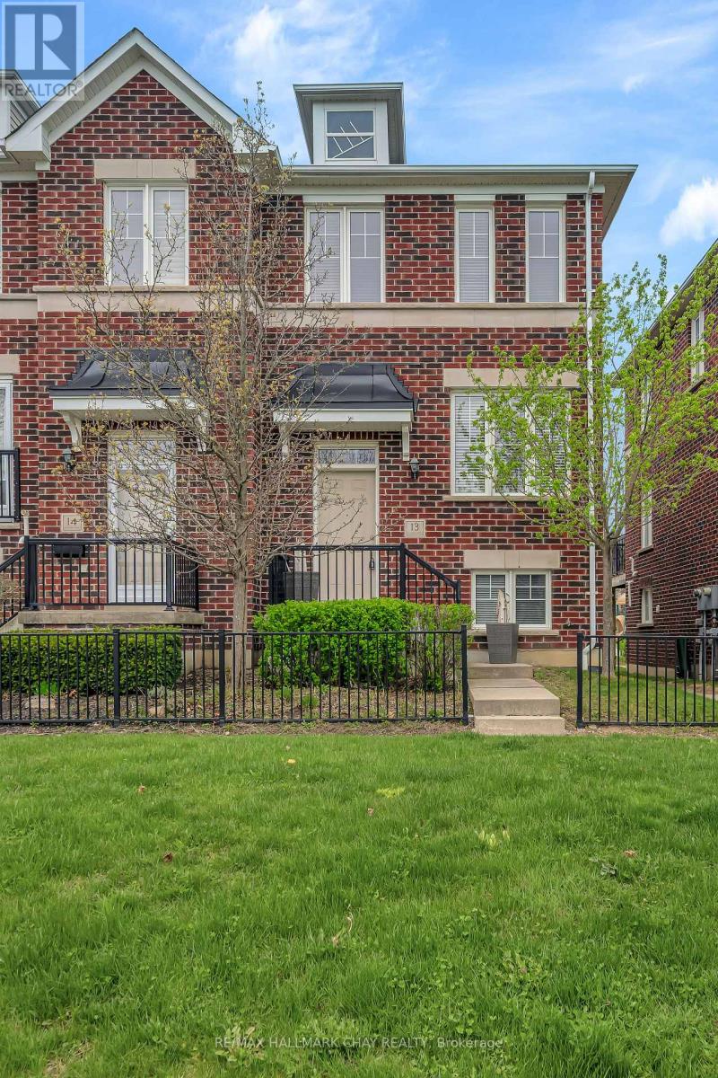 13 - 571 Longworth Avenue, Clarington, Ontario L1C 0H3 - Photo 2 - E12470204