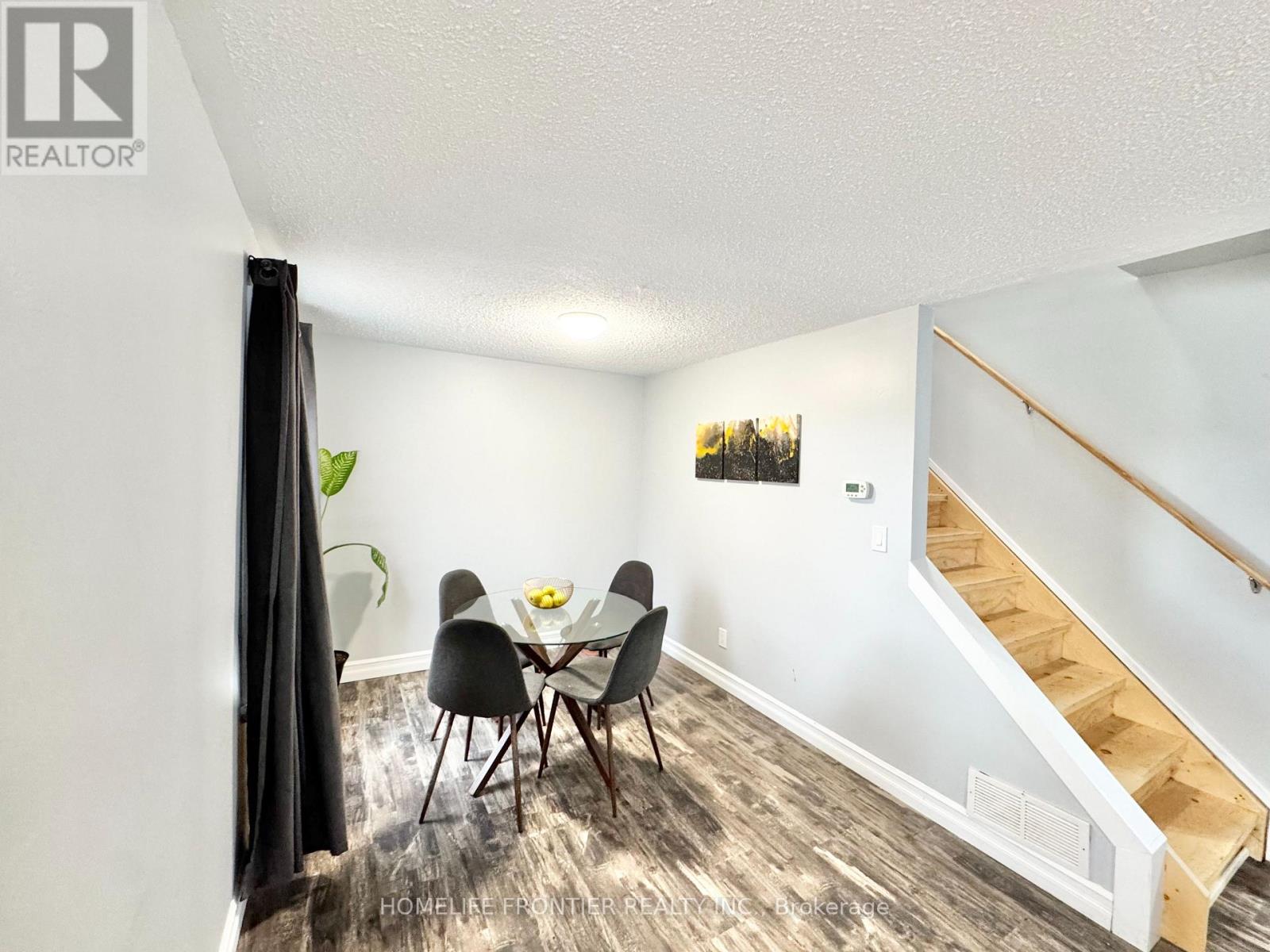 27 Beech Street, Ajax, Ontario  L1S 1W2 - Photo 3 - E12514920