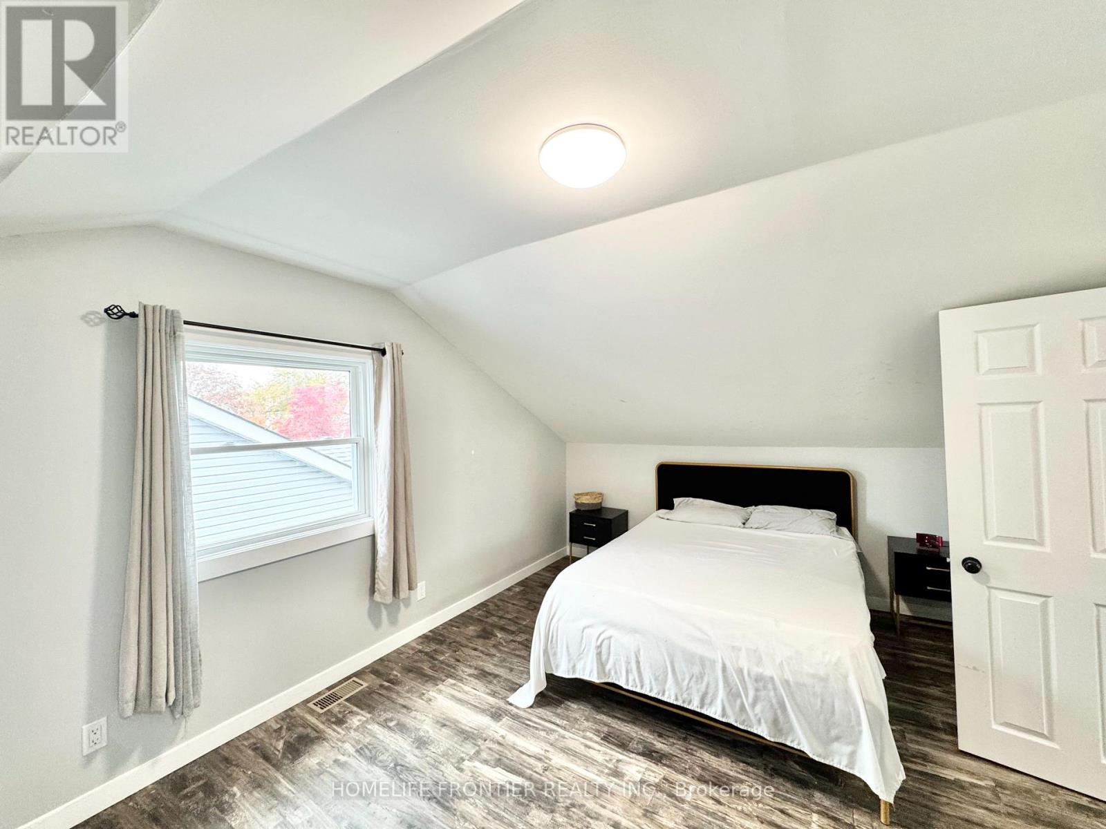 27 Beech Street, Ajax, Ontario  L1S 1W2 - Photo 15 - E12514920