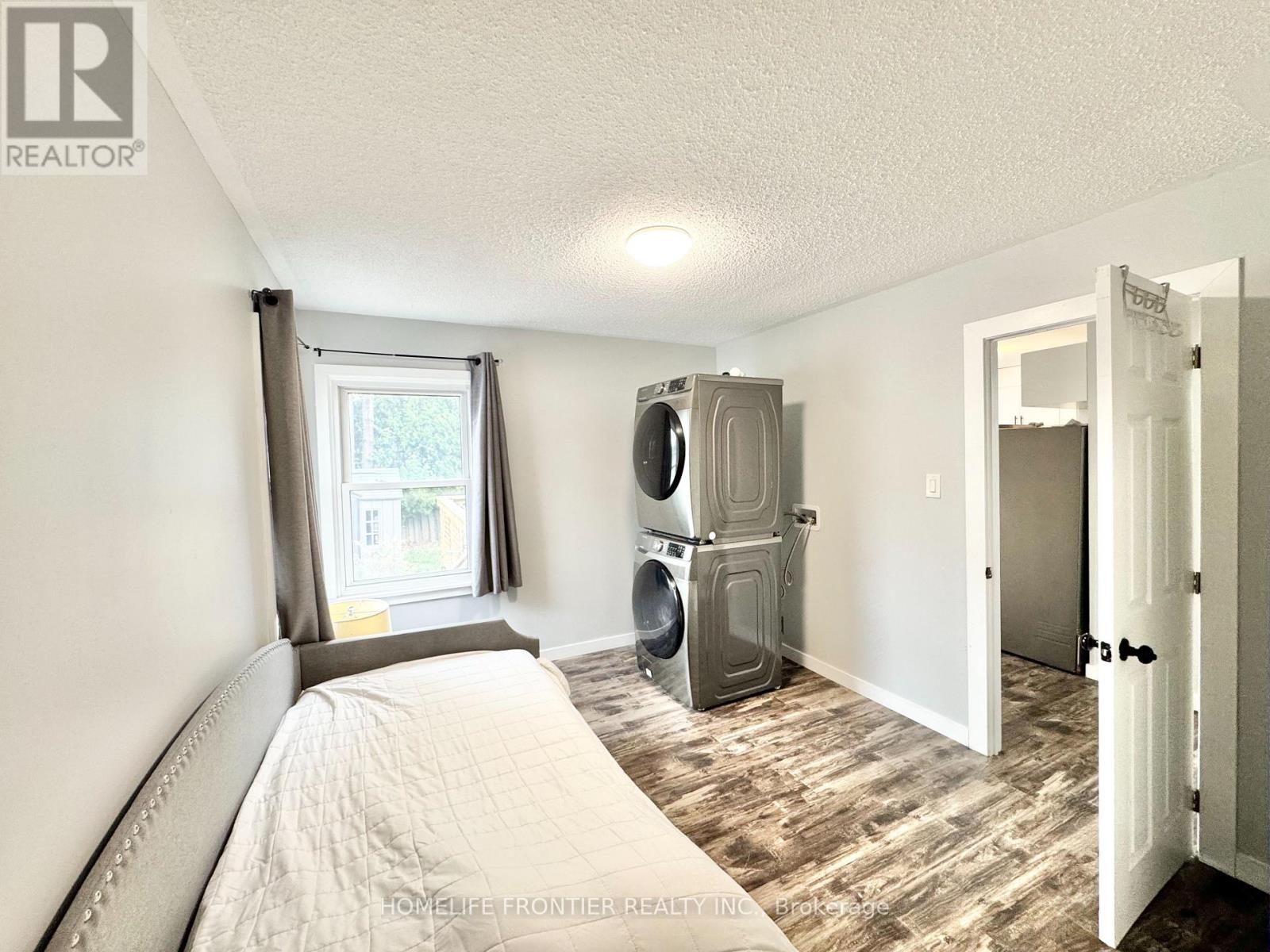 27 Beech Street, Ajax, Ontario  L1S 1W2 - Photo 8 - E12514920