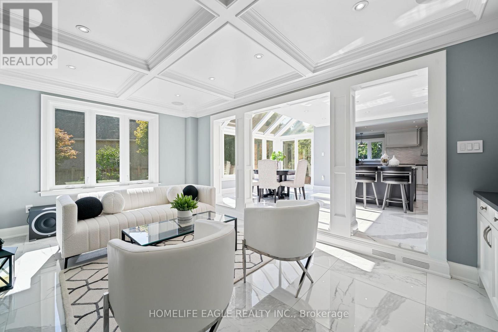 31 Modesto Gardens, Vaughan, Ontario  L4L 8C9 - Photo 6 - N12543116