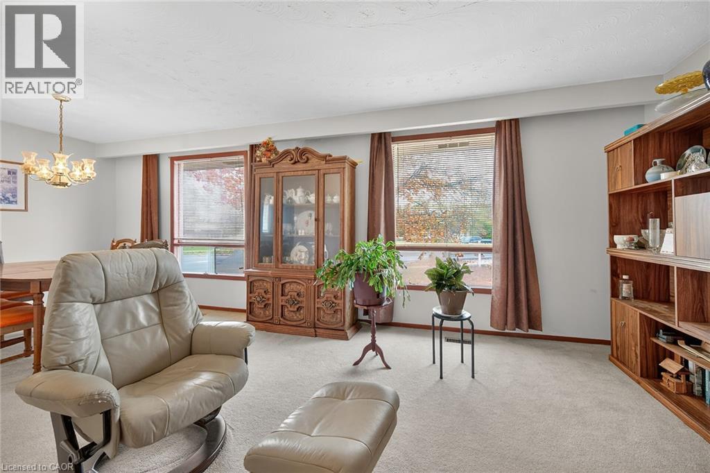 332 King Street E, Stoney Creek, Ontario L8G 1M4 - Photo 10 - 40788292