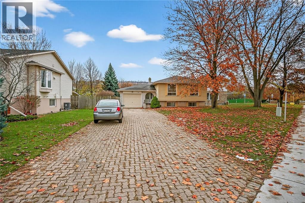 332 King Street E, Stoney Creek, Ontario L8G 1M4 - Photo 5 - 40788292