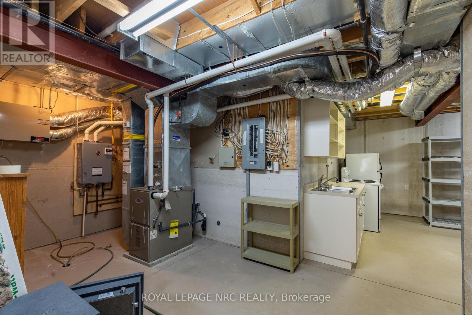 6 Muirfield Trail, Welland, Ontario  L3B 6G7 - Photo 45 - X12459231