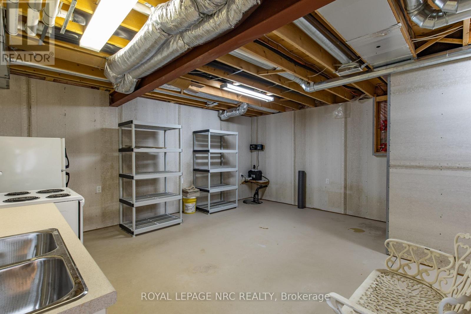 6 Muirfield Trail, Welland, Ontario  L3B 6G7 - Photo 42 - X12459231