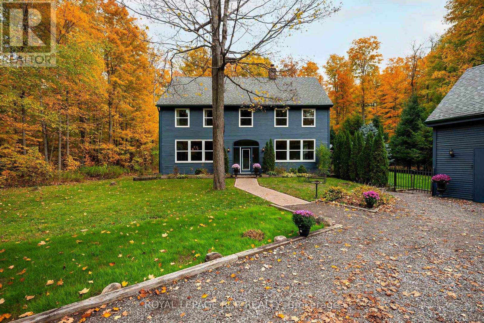 19211 Mountainview Road, Caledon, Ontario  L7K 2G6 - Photo 3 - W12468377